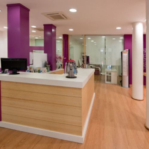 Zona de atención al cliente en la óptica